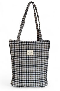 De La Mur Mala pequena Lian