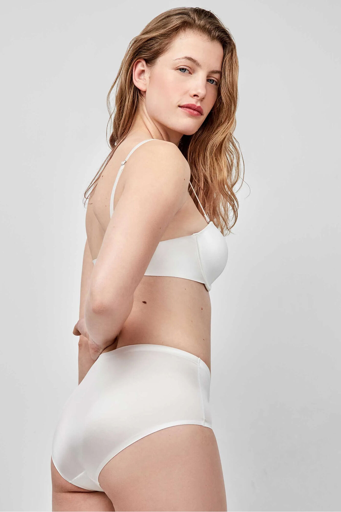 Gisela Cueca alta