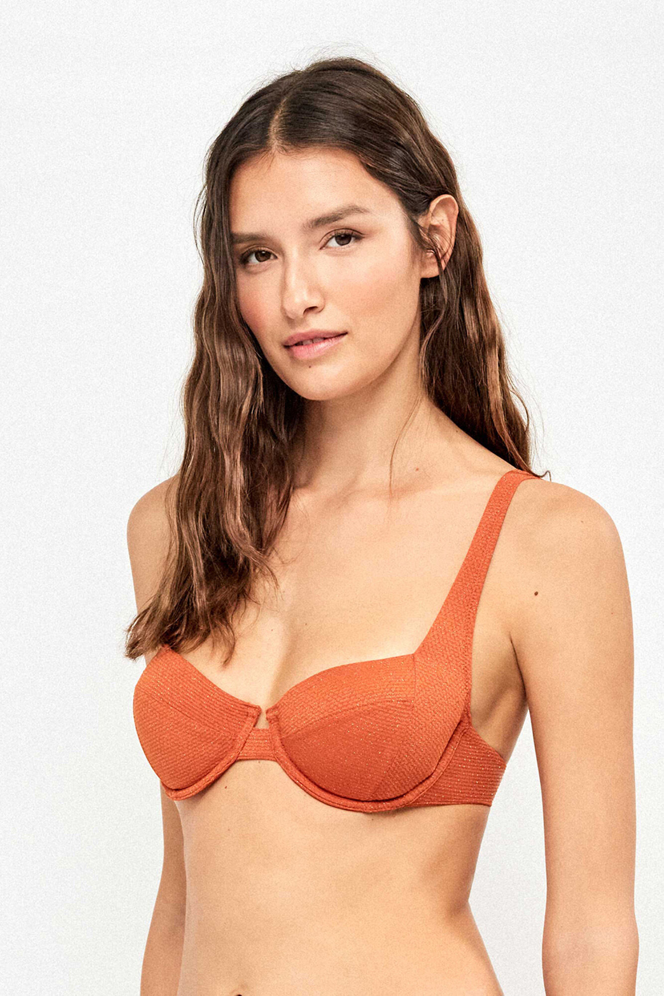 Gisela Top biqu&iacute;ni balconette em piqu&eacute; lurex dourado