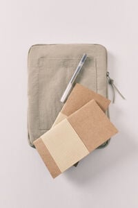 Women'secret Capa tablet acolchoada com logo verde