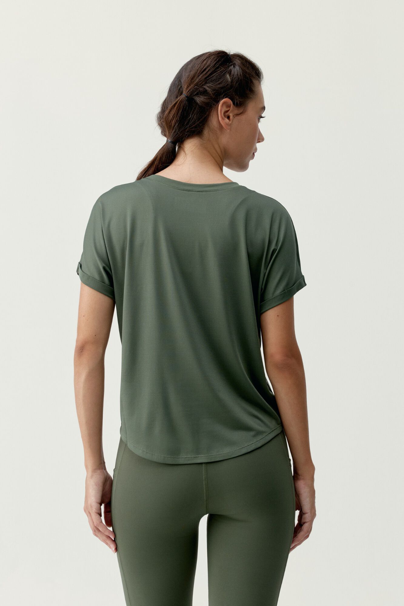 Born Living Yoga T-shirt Azami Kaki Leaft S