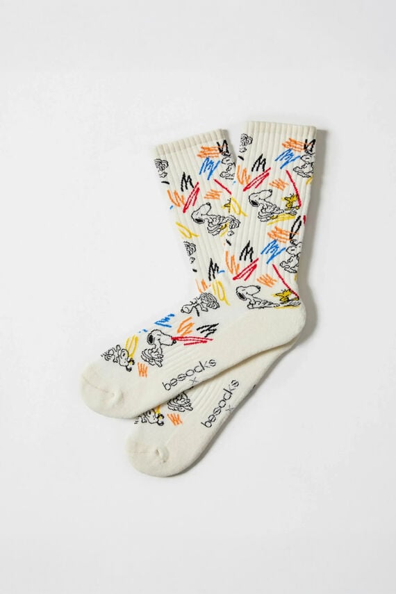Calcetines altos deportivos BESOCKS de Snoopy