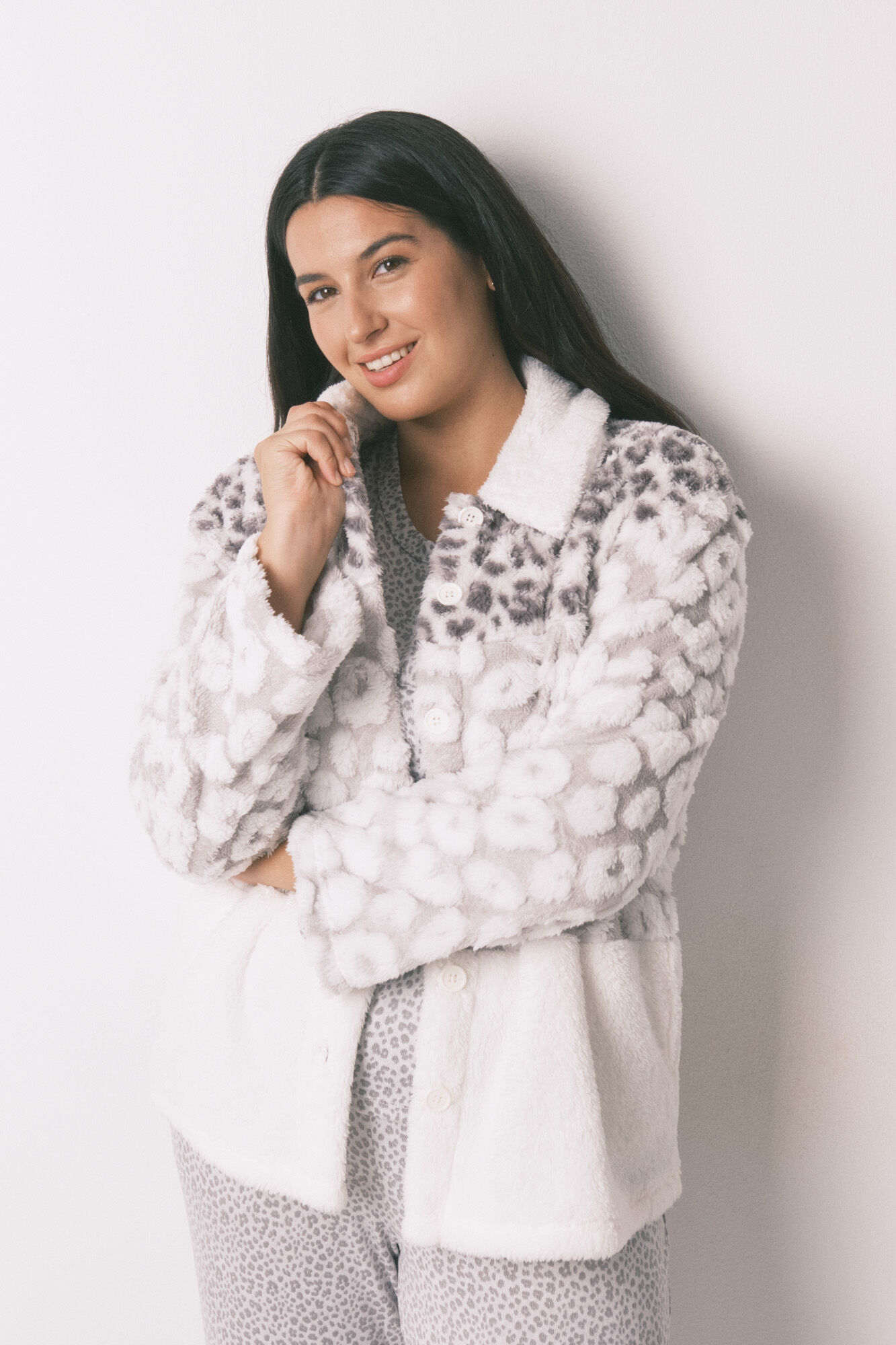 Women'secret Bata corta borrego animal print tricolor