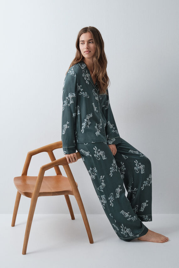 Pijama largo camisero verde peces