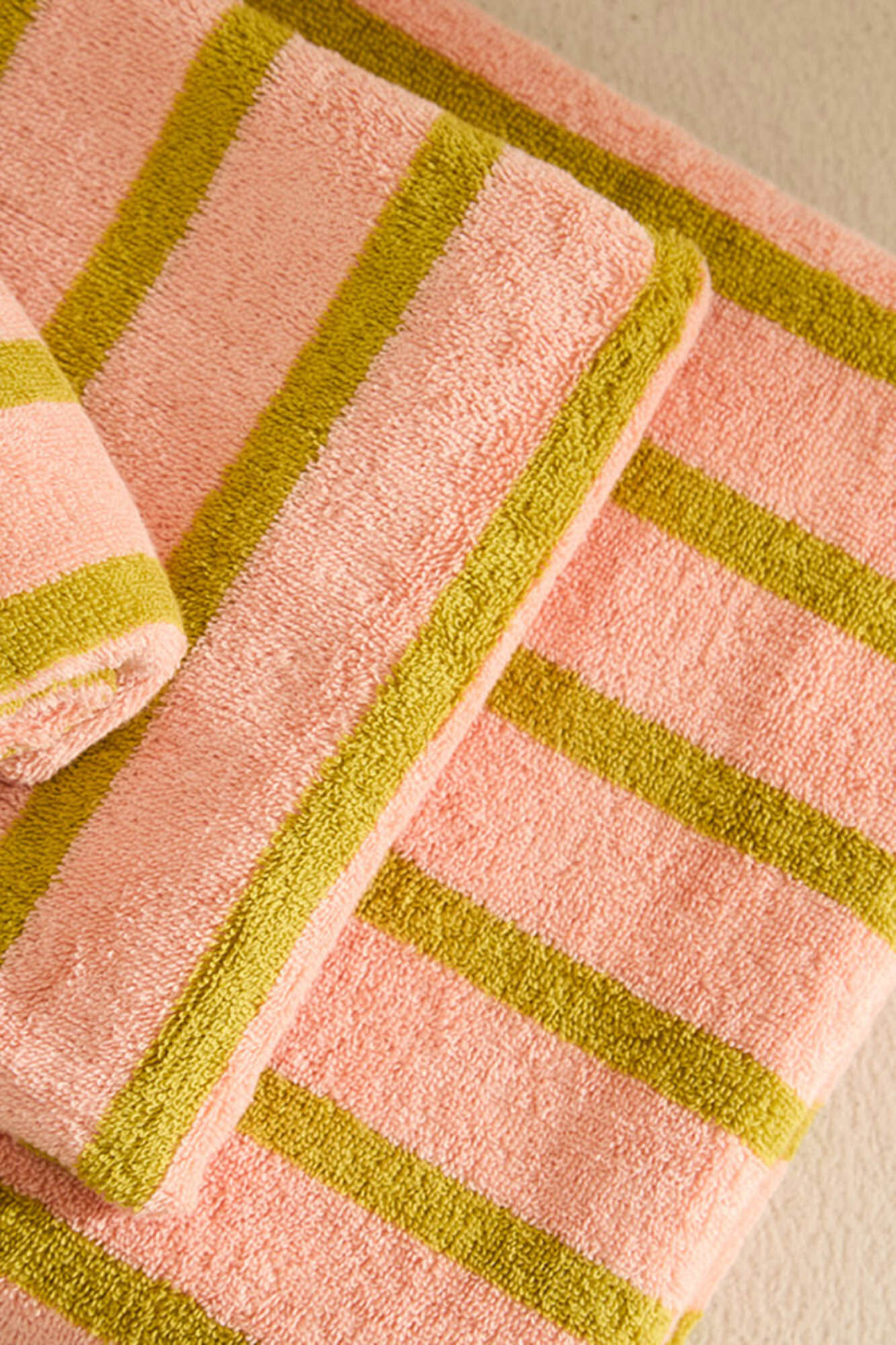 Calma House Toalha de banho de algod&atilde;o felpudo riscas rosa Saturn