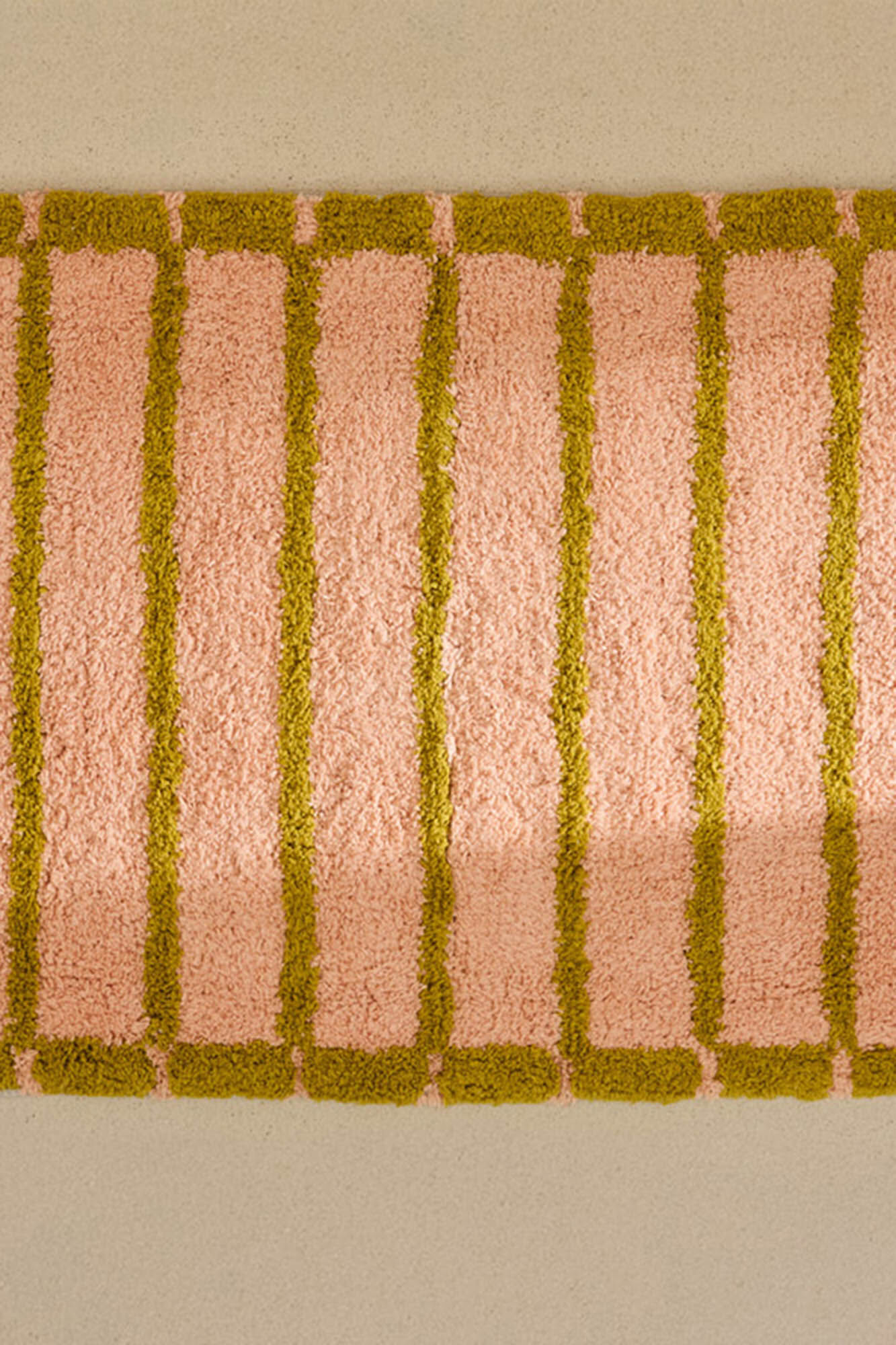 Calma House Alfombra de ba&ntilde;o a rayas rosas Saturno 50x70