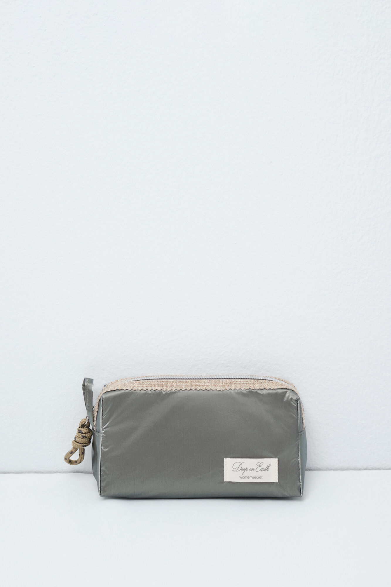 Women'secret N&eacute;cessaire pequeno acolchoado cinza