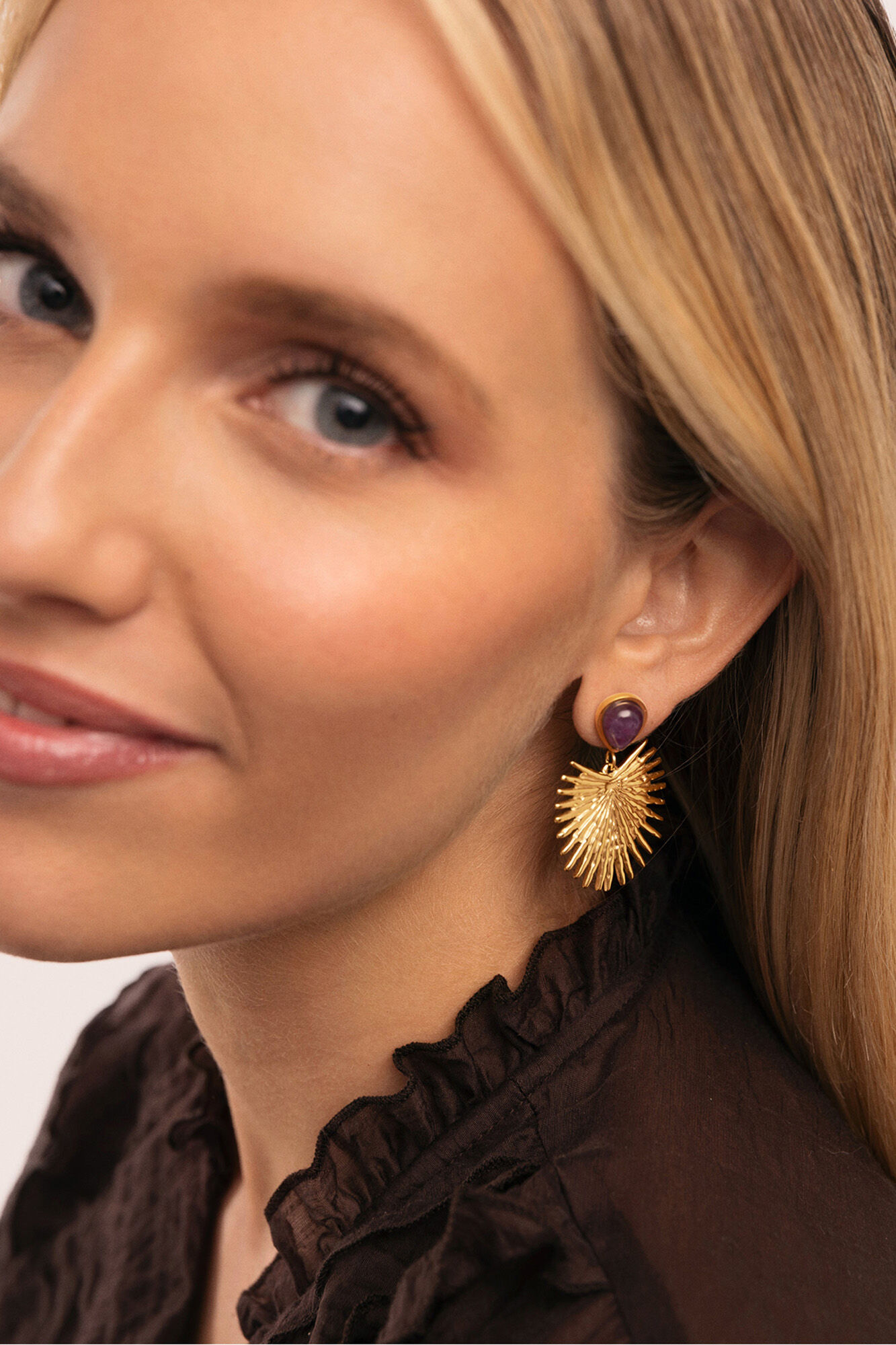 Singularu Pendientes Purple Catalina Acero Ba&ntilde;o Oro