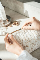 Meraki S Lutea vanity case in off-white and mustard white