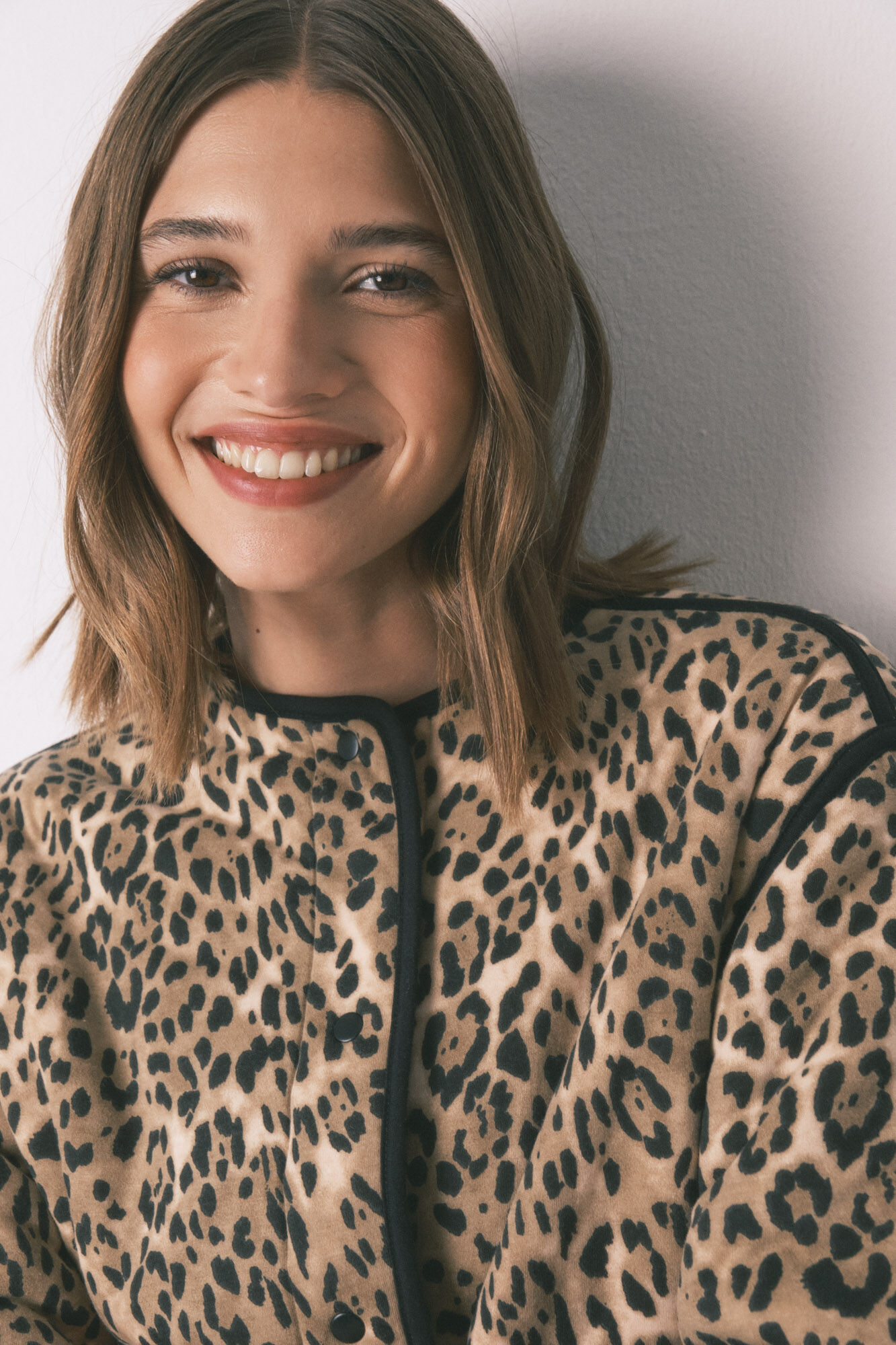 Women'secret Casaco curta revers&iacute;vel com estampa animal