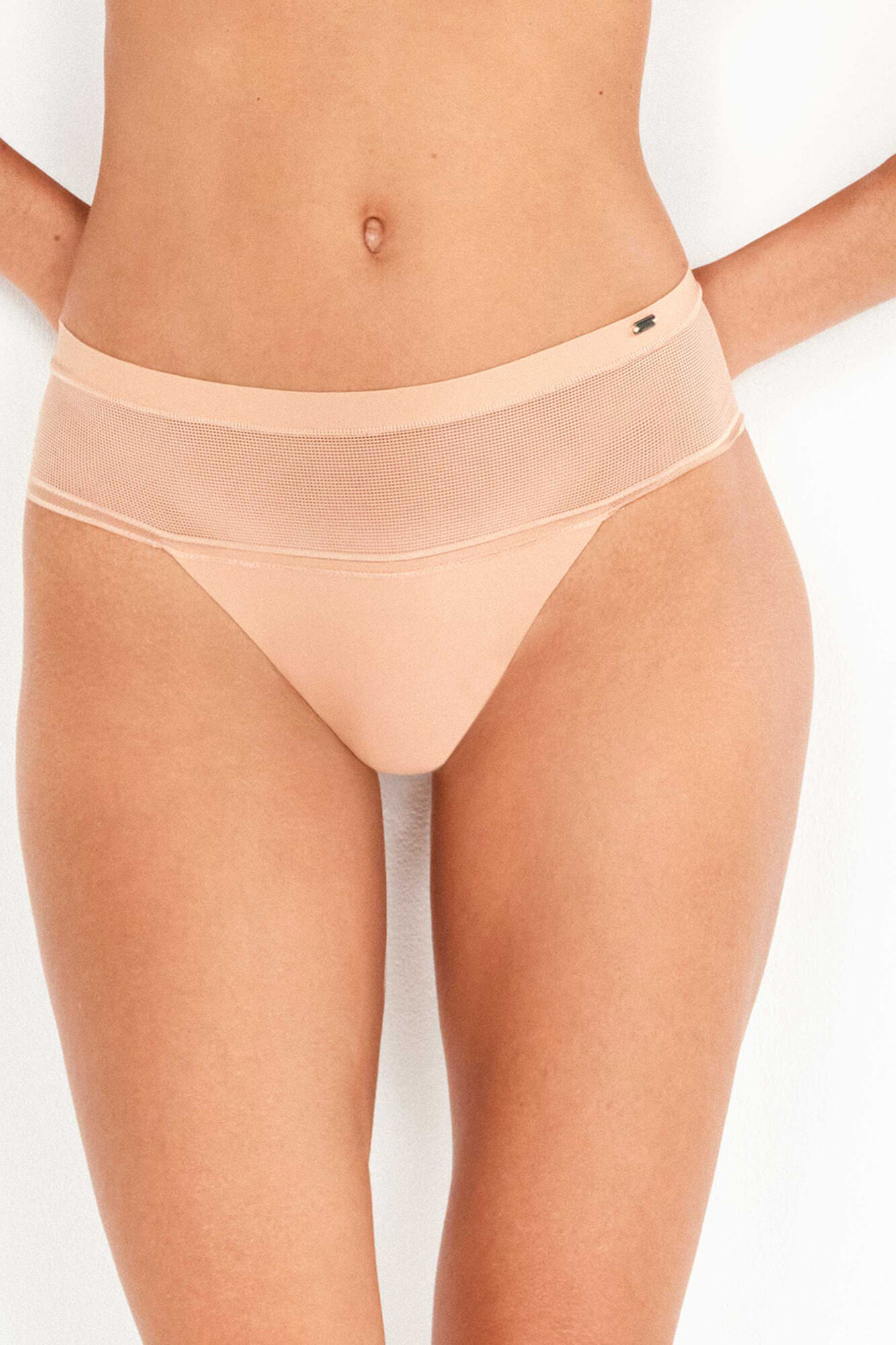 Gisela Cueca brasileira invis&iacute;vel