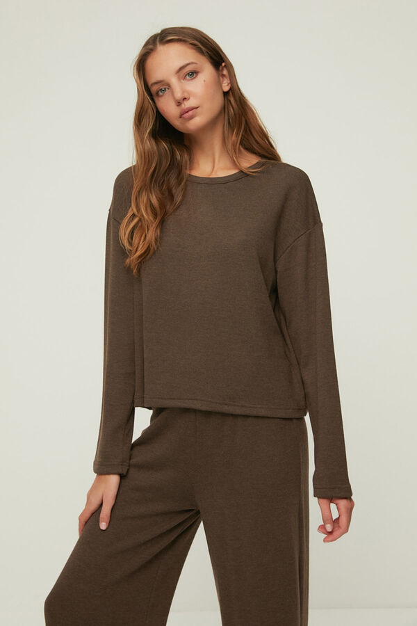 Trendyol Conjunto de pijama canelado marrom  cru