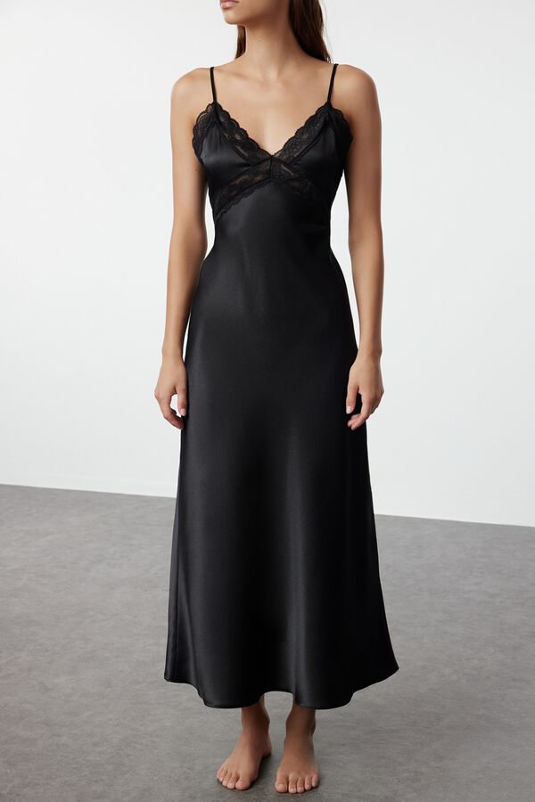 Trendyol Camisa de dormir comprida acetinada de renda preto