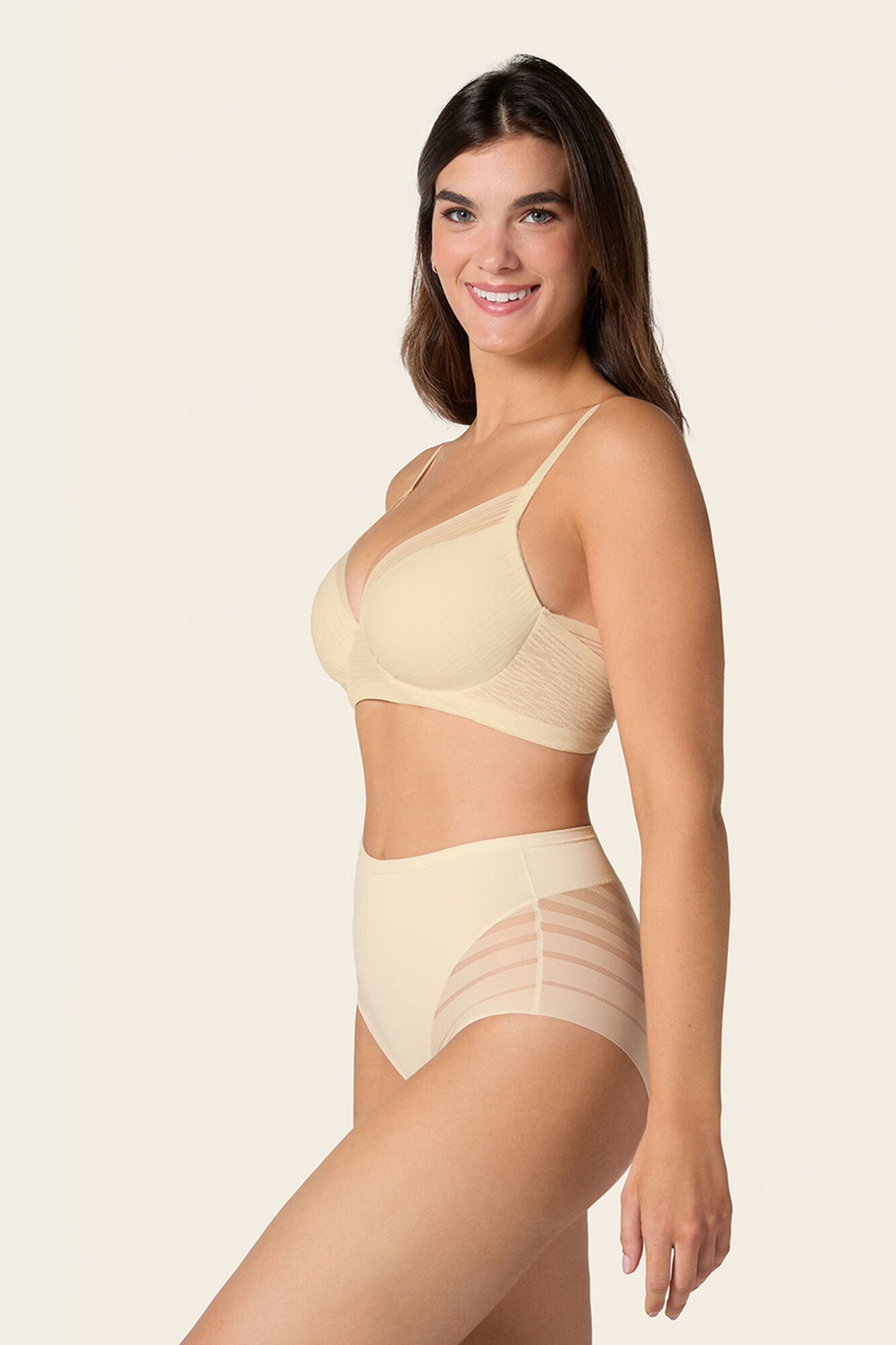 Leonisa Cueca cinta cl&aacute;ssica com controle moderado da barriga e faixas de tule