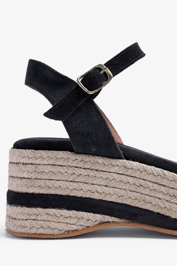 Popa Sand&aacute;lia cunha baixa Meri camur&ccedil;a preto