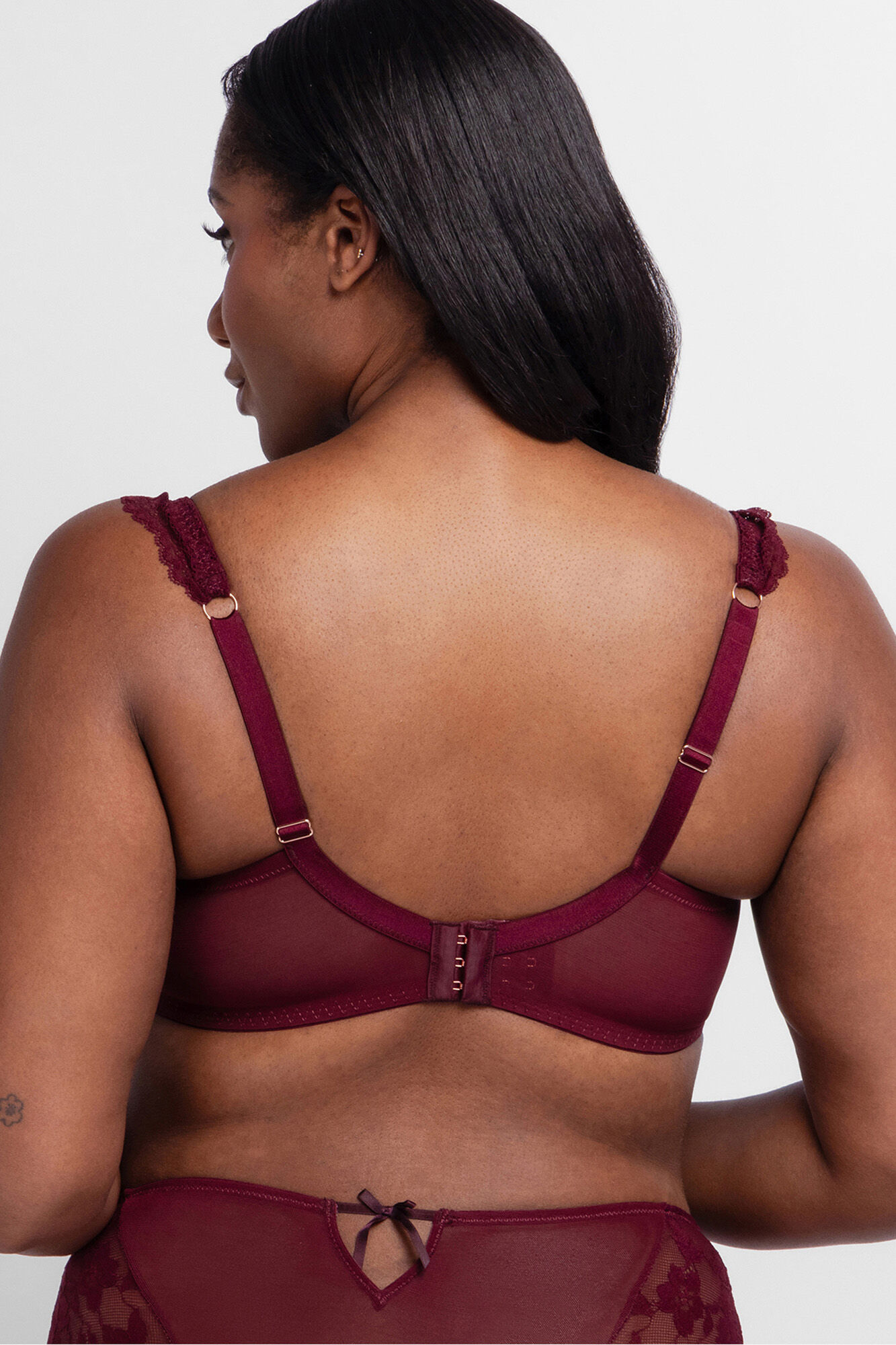 Dorina Soutien Lyra Satin com cobertura total e sem enchimento