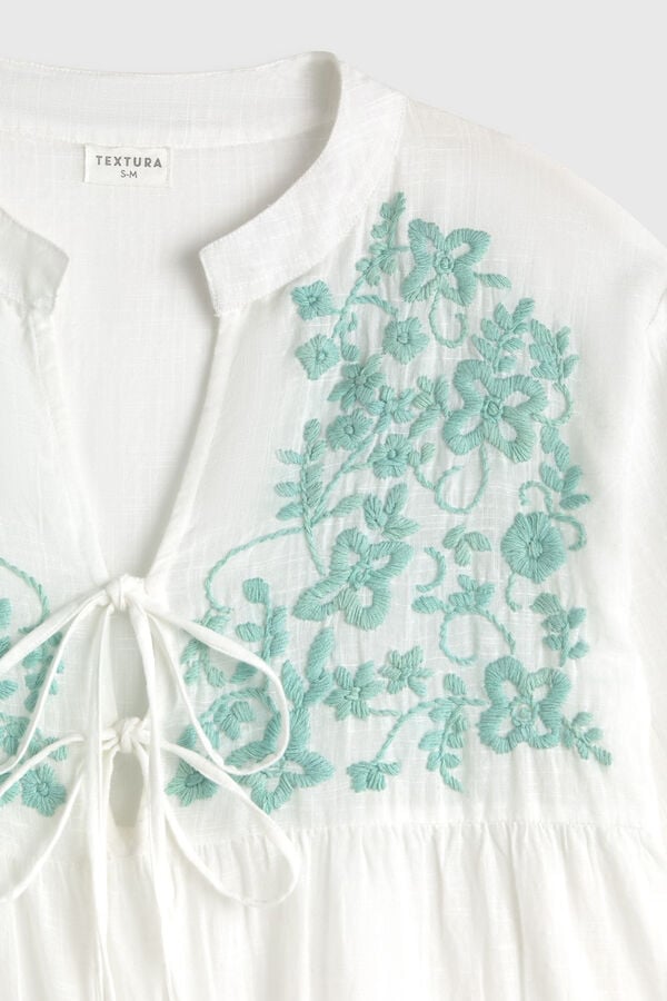 Textura T&uacute;nica em algod&atilde;o bordada branco