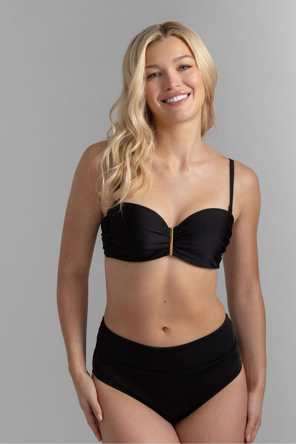 Dorina Cueca completa Togo mago preto