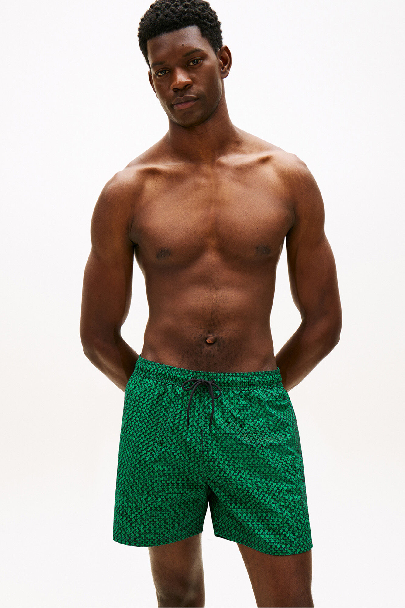 Tommy Hilfiger Cal&ccedil;&otilde;es de banho estampado bandeiras