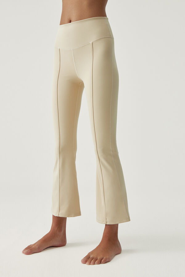 Born Living Yoga Legging Jin Flare Oat Milk  beige