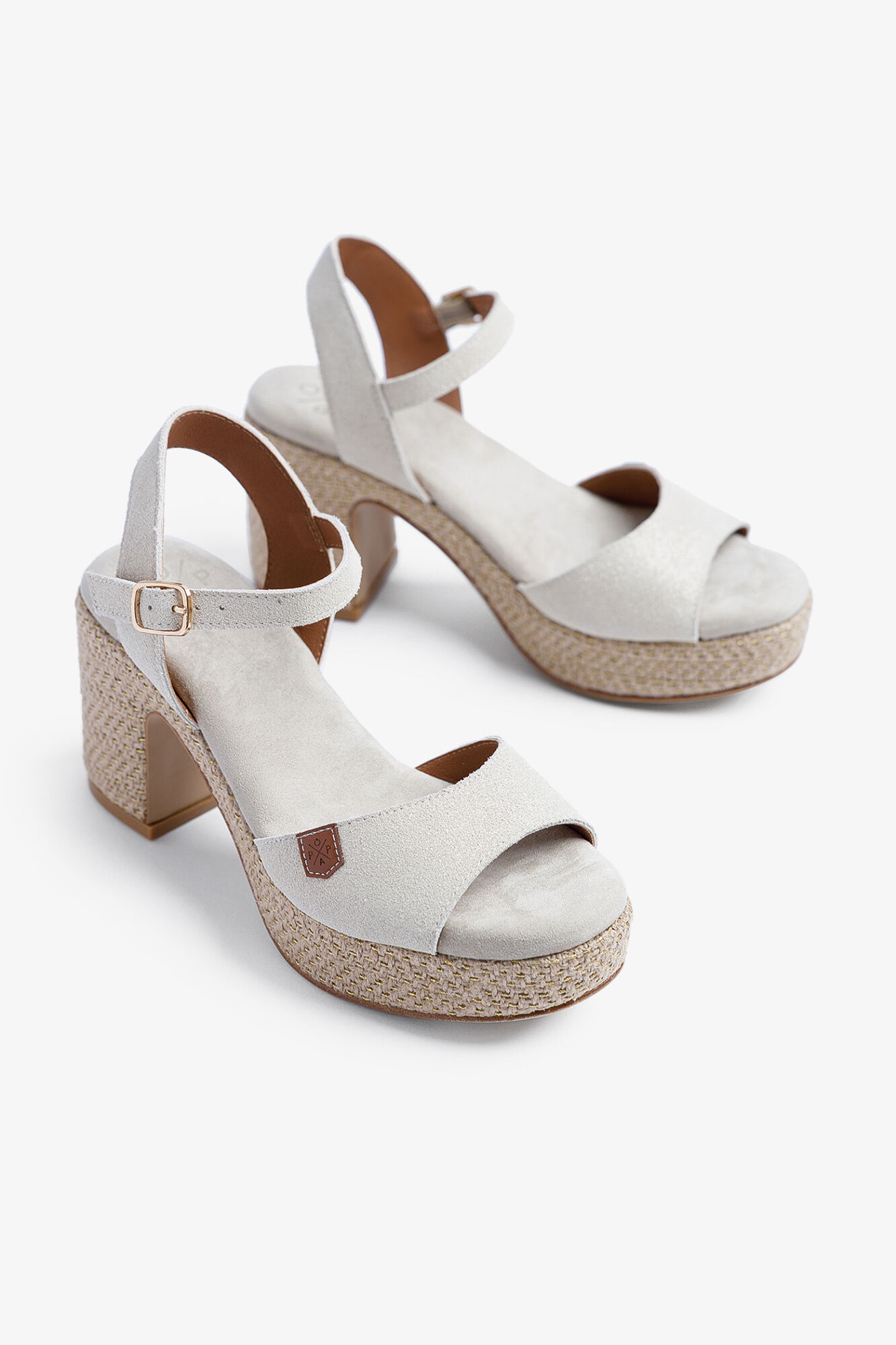 Popa Sand&aacute;lia cunha Daira Boreal