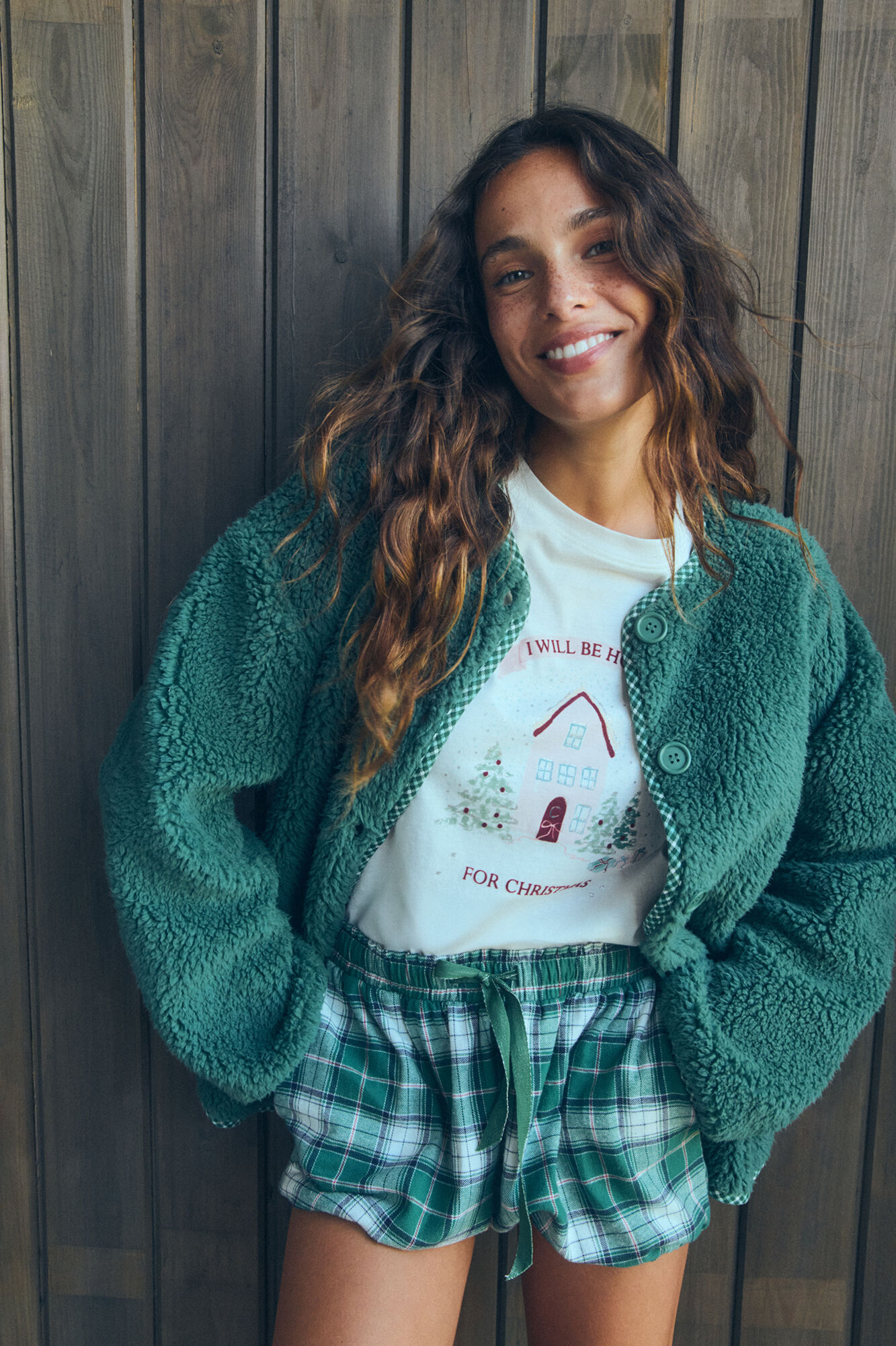 Women'secret Bata corta tejido borreguito verde