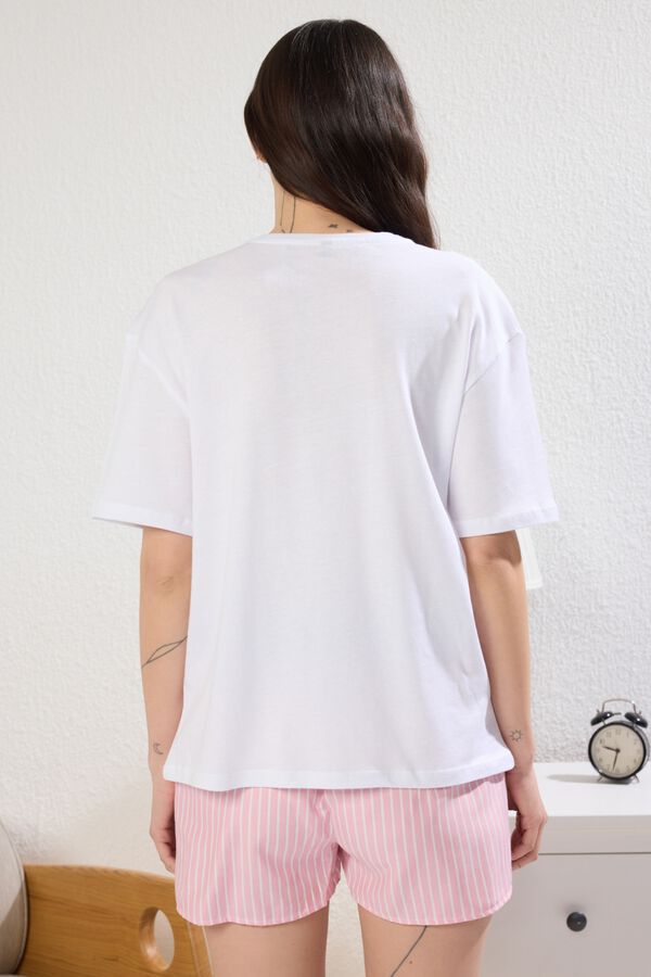 Trendyol Conjunto de pijama curto &agrave;s riscas branco
