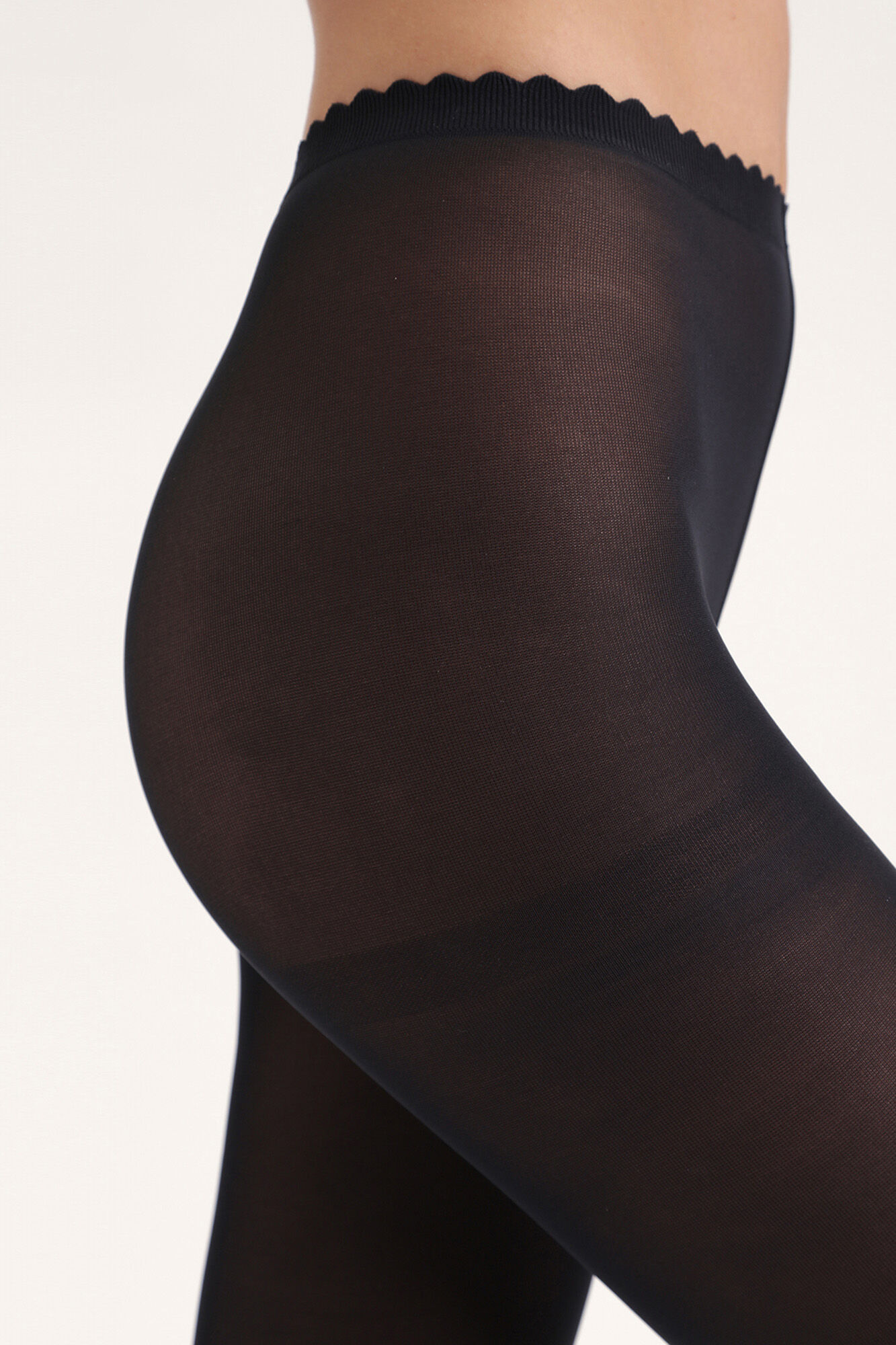 DIM Panty opaco termosellado efecto segunda piel 40 Deniers