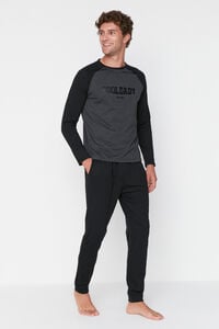 Trendyol Conjunto de pijama de corte regular com estampado preta e antracite e mangas raglan 