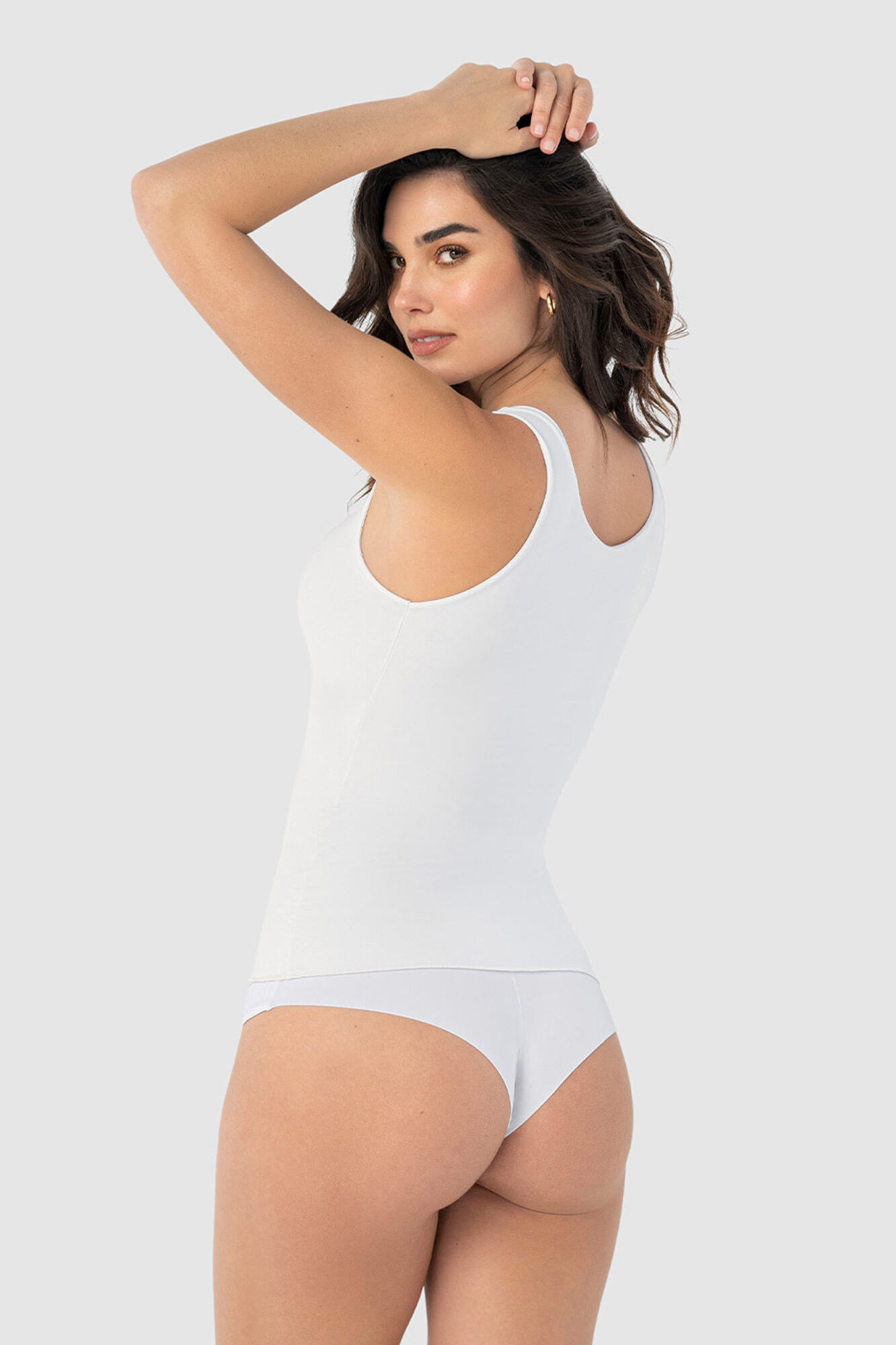 Leonisa T-shirt controle moderado com dupla camada no abd&ocirc;men