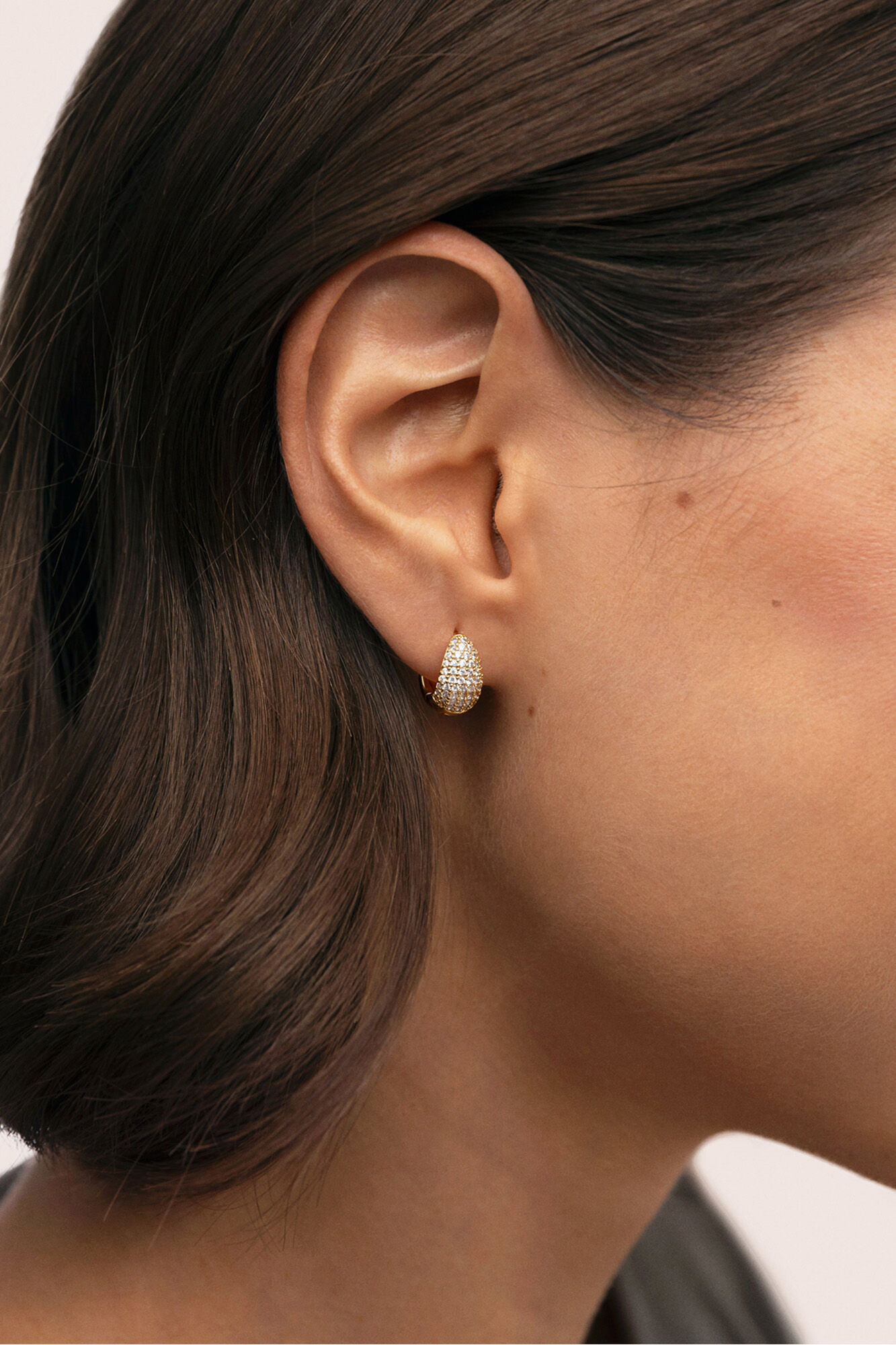 Singularu Pendientes Gota Scarlett Ba&ntilde;o Oro