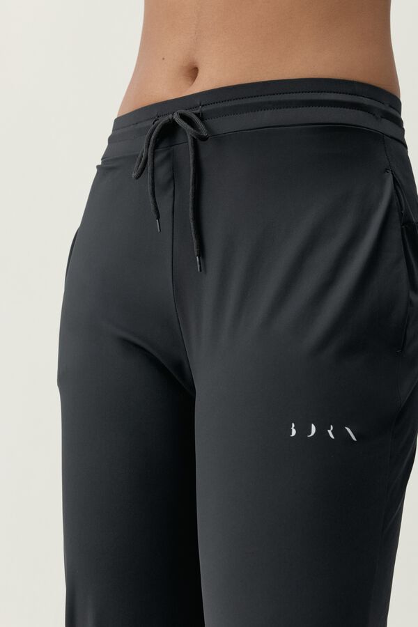 Born Living Yoga Jogger Airla preto preto