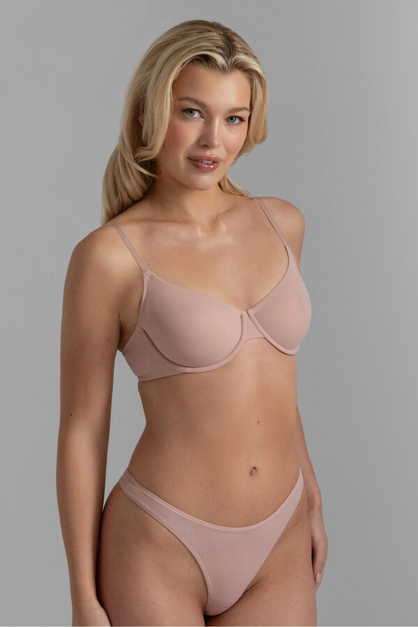 Dorina Tanga Noa rosa