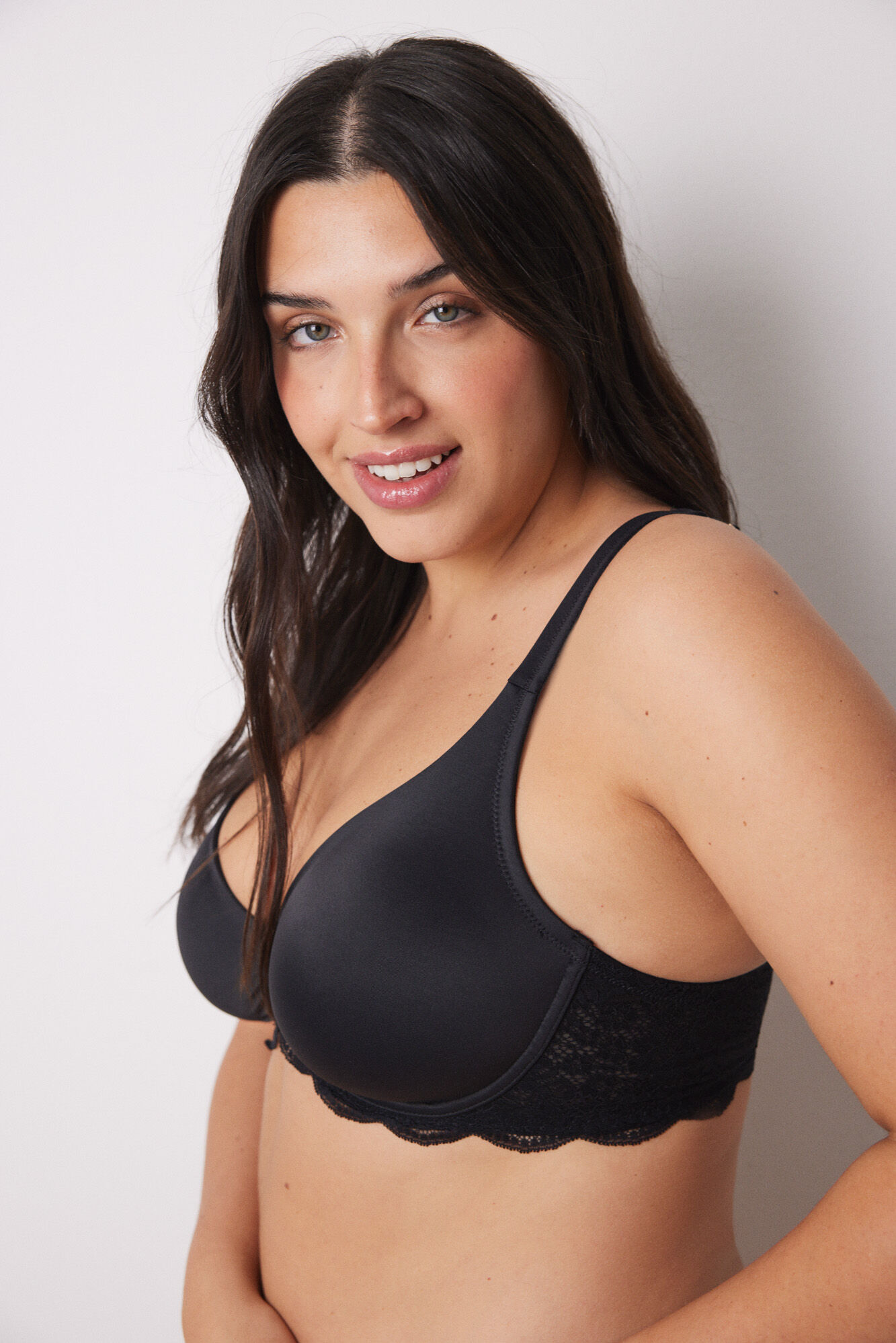 Women'secret REAL Sujetador reductor microfibra y encaje negro