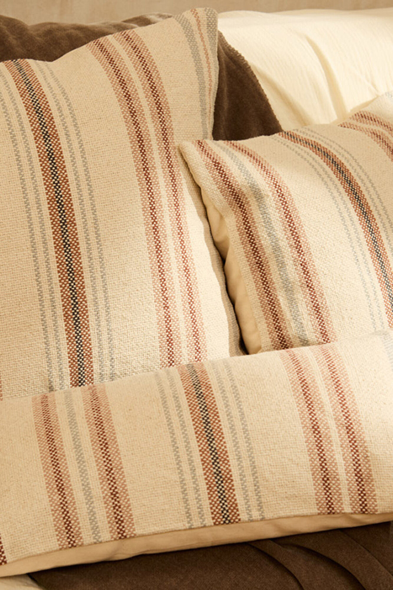 Calma House Capa de almofada quadrada riscas multicolorida Peru