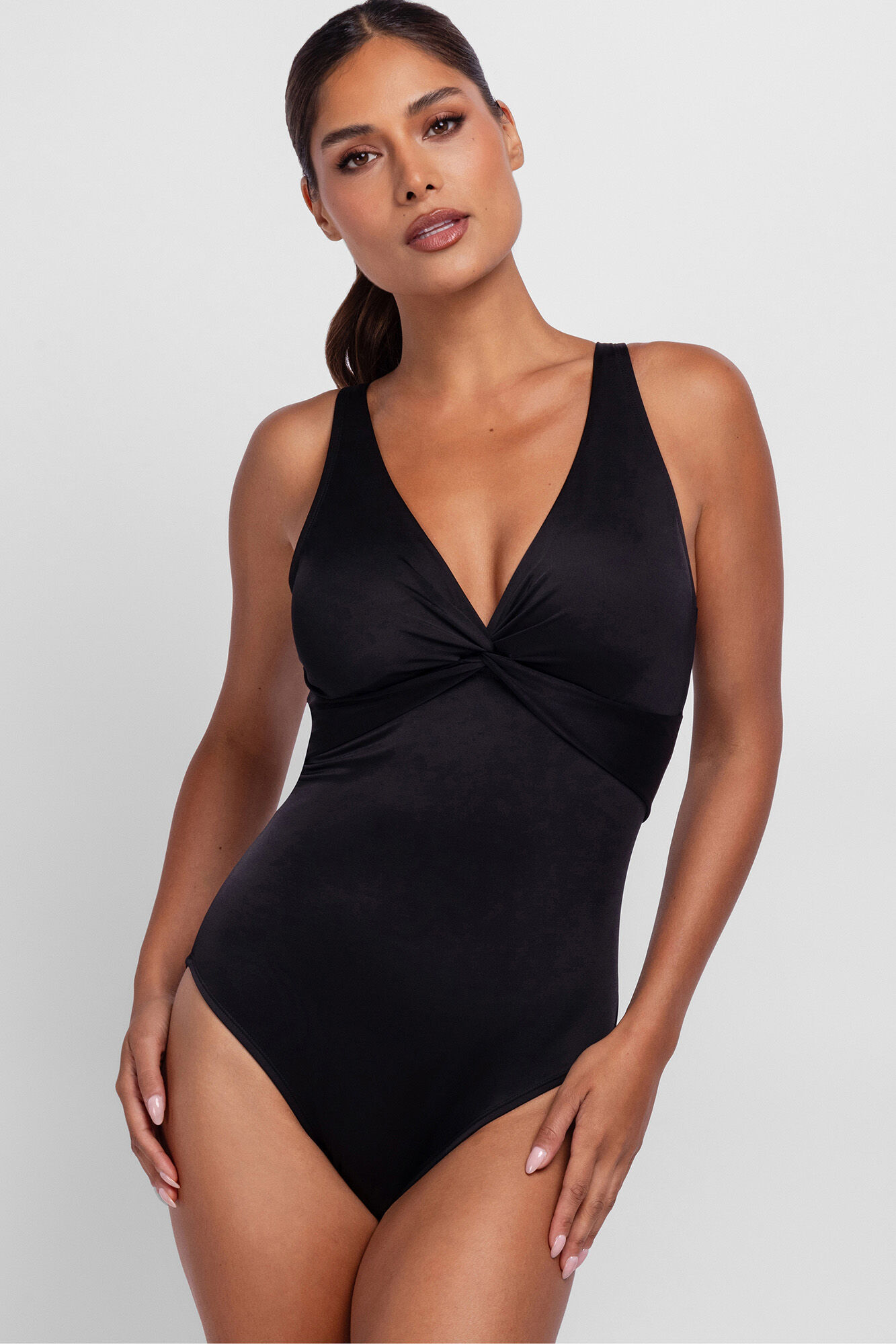 Dorina Ba&ntilde;ador negro