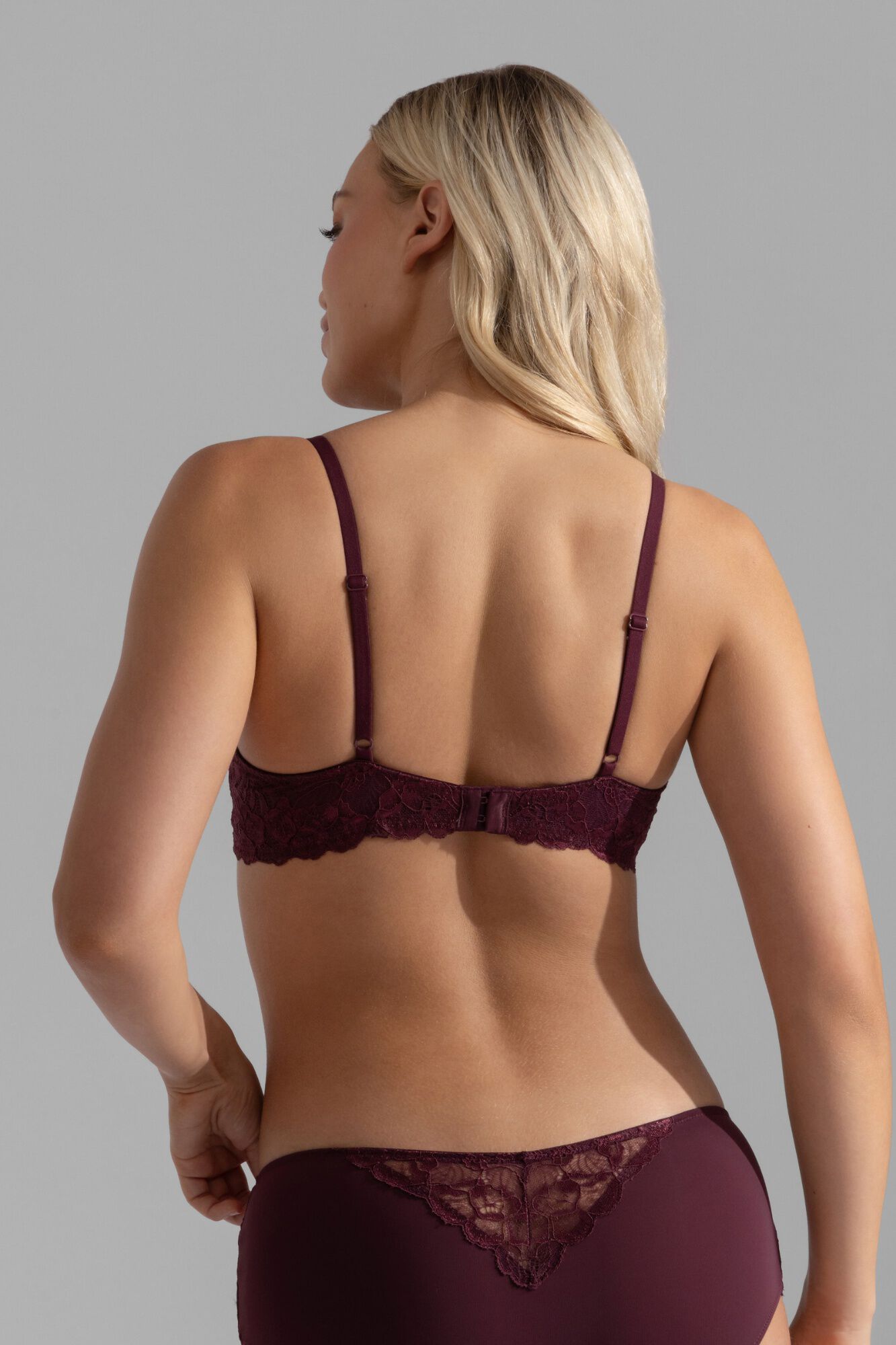 Dorina Suti&atilde; Athena T-Shirt com enchimento