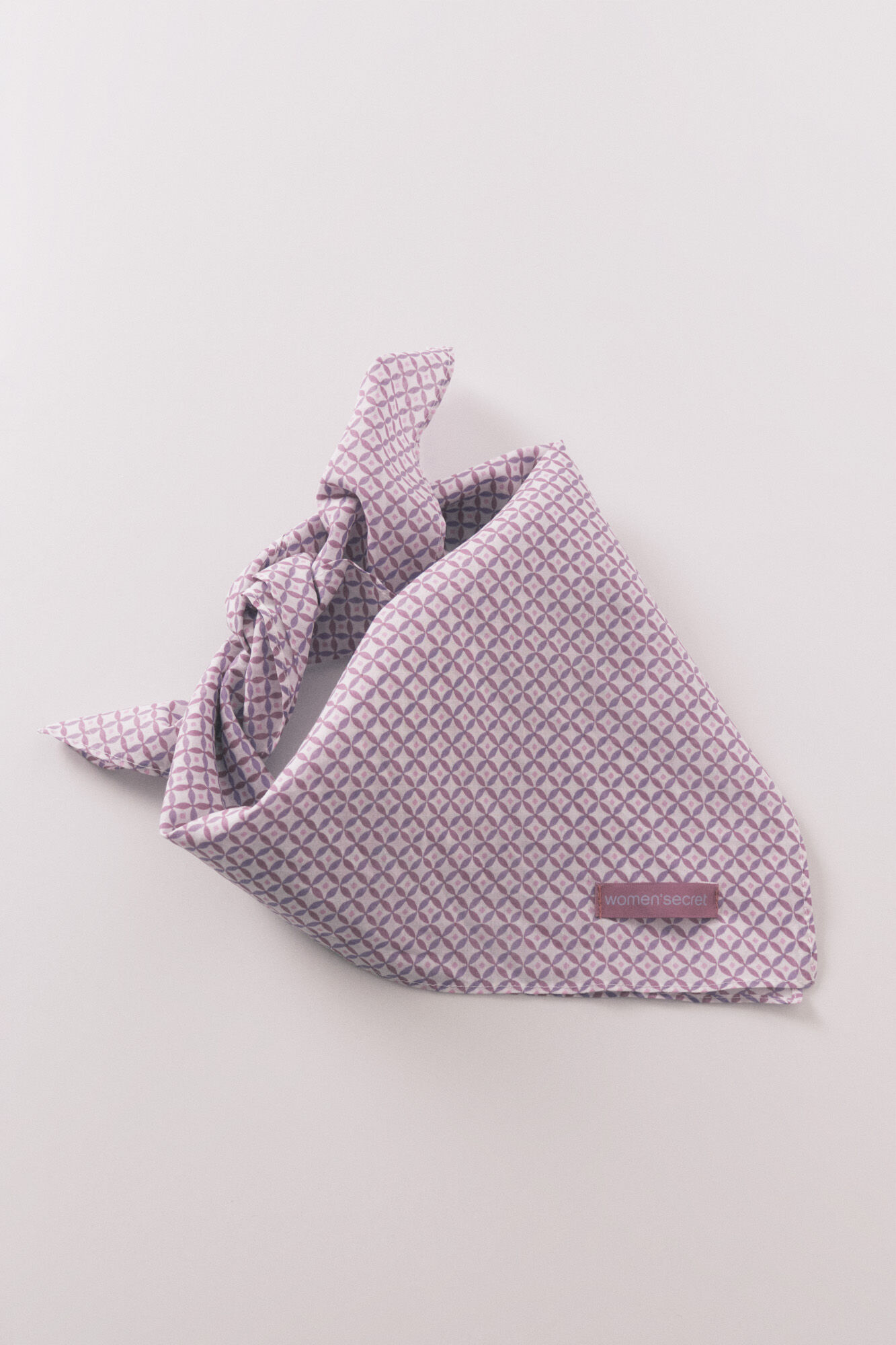 Women'secret Len&ccedil;o estilo bandana com estampa geom&eacute;trica