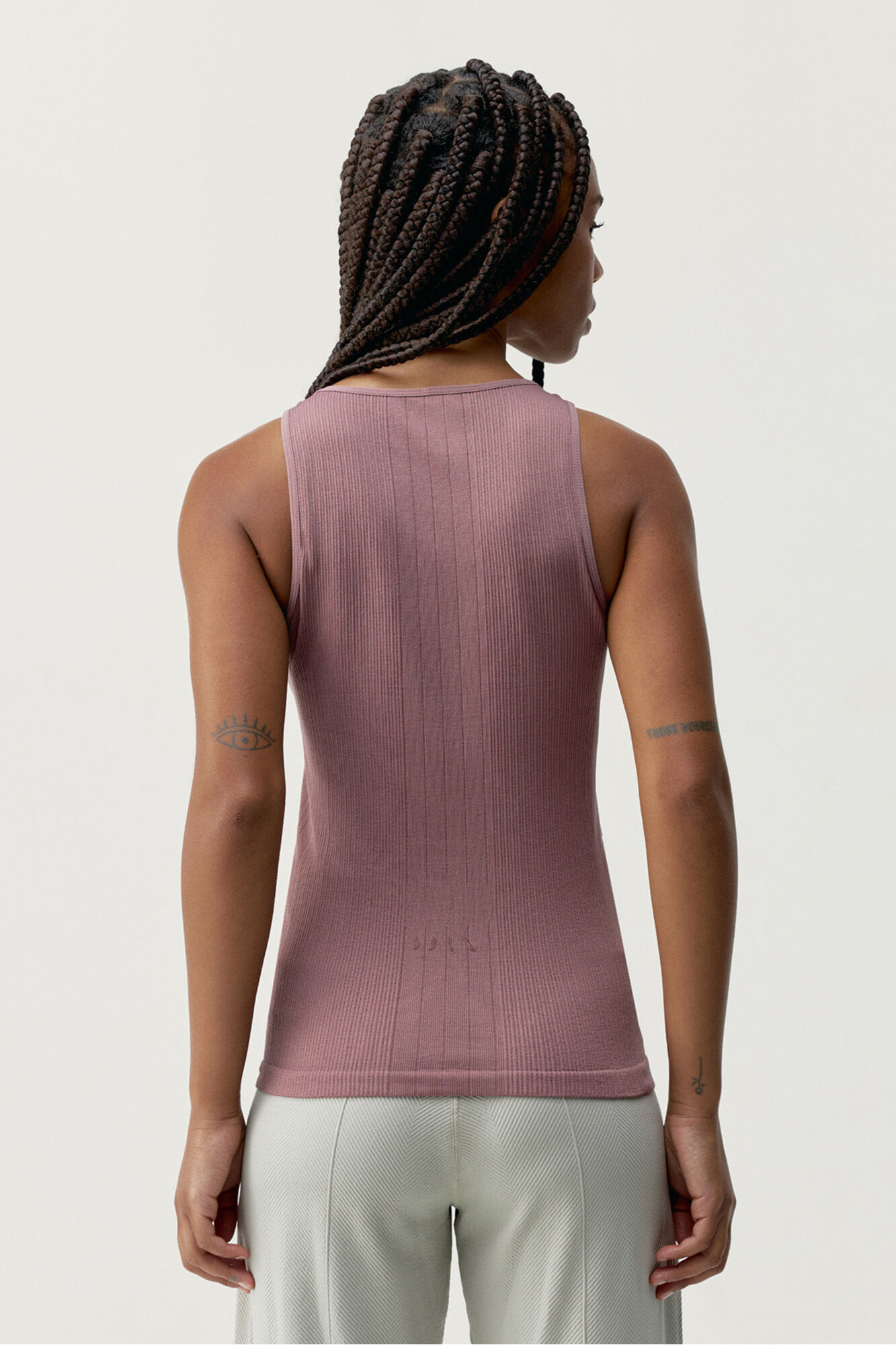 Born Living Yoga T-shirt desportiva Uma Deep Rose