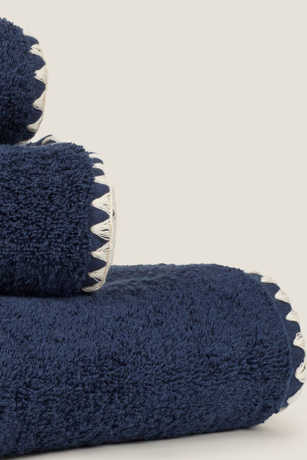 Textura Toalla baño pespunte azul