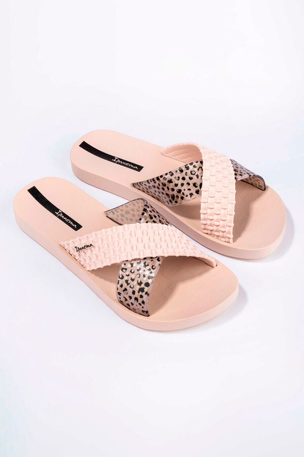 Ipanema Sand&aacute;lias cruzadas estampado animal bege