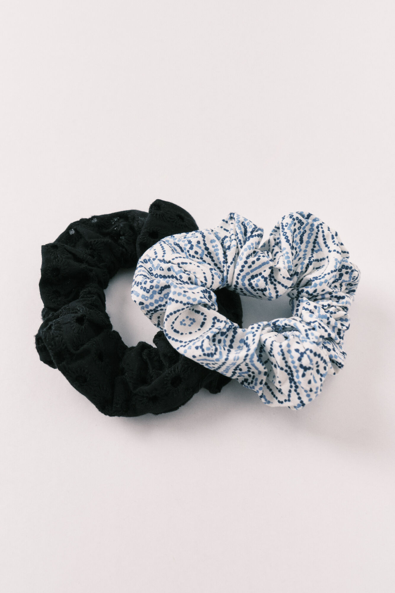 Women'secret Pack 2 scrunchies m&eacute;dios variados preto