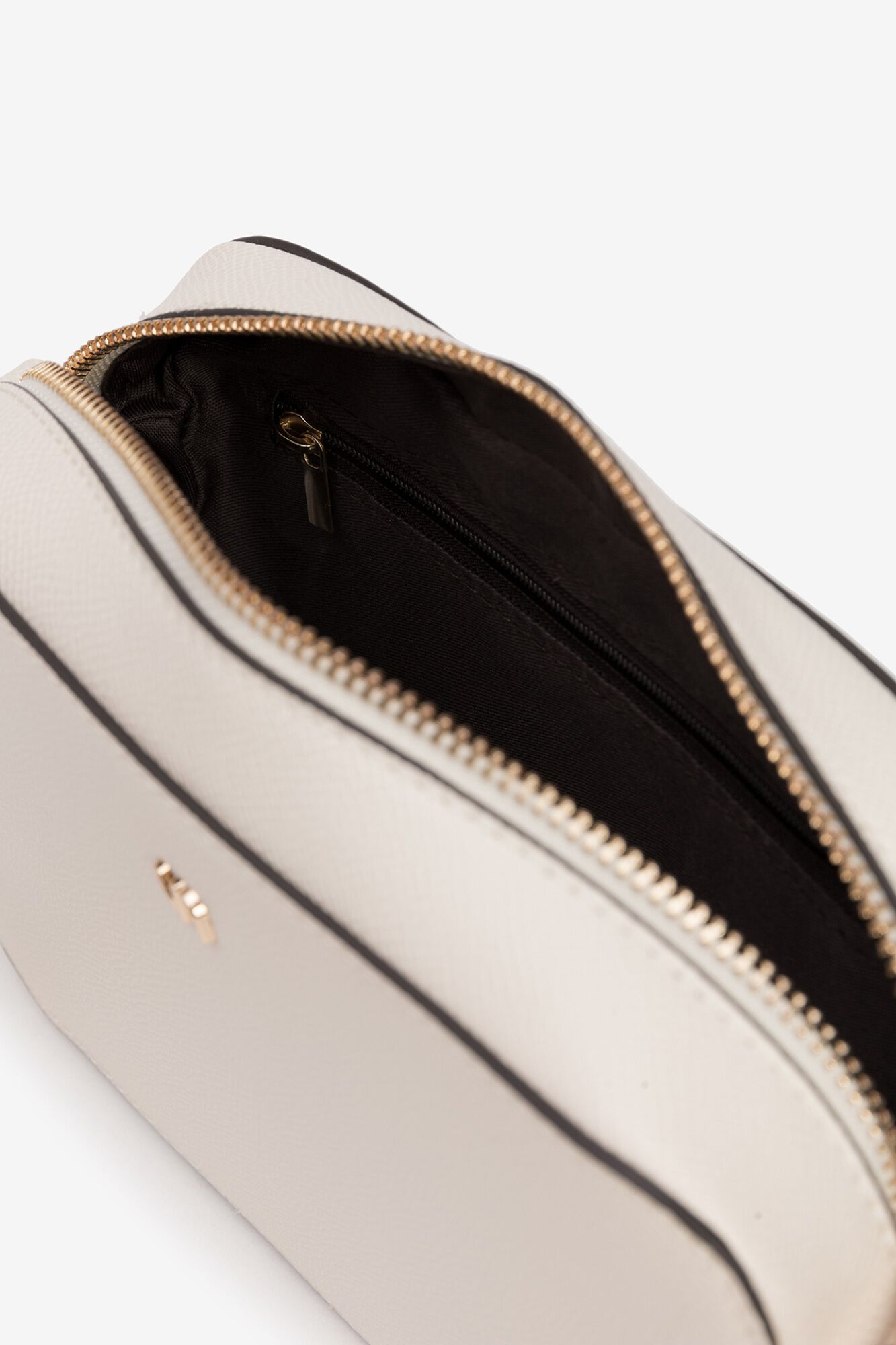 Vilanova Mala a tiracolo efeito pele metalizada