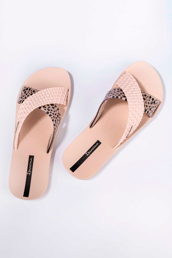 Ipanema Sand&aacute;lias cruzadas estampado animal bege