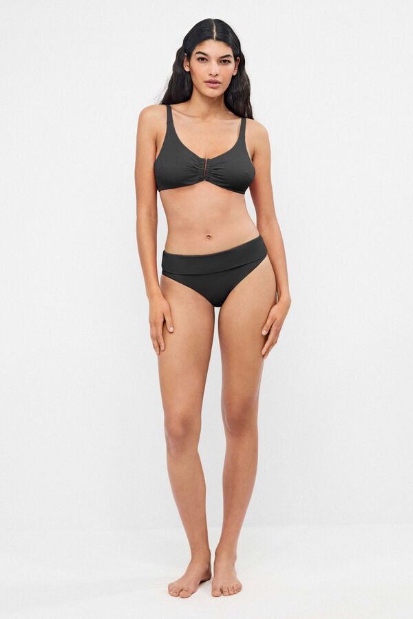 Gisela V-neck capacity bikini top black