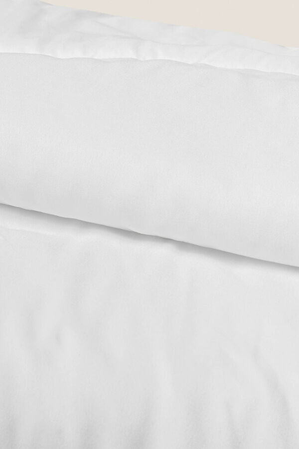Textura Enchimento nórdico fibra dupla. Cama 135-140 cm. branco
