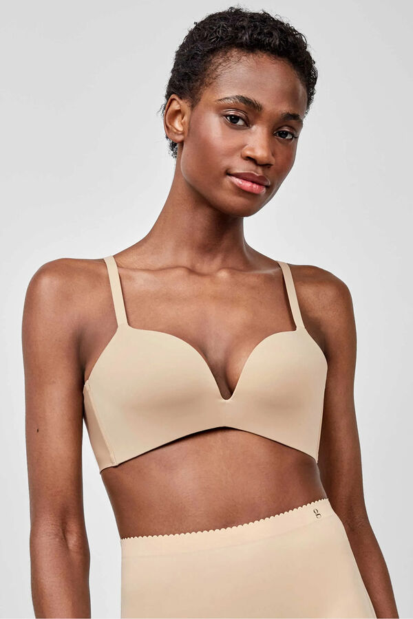Gisela Extremely neckline push-up bra nude