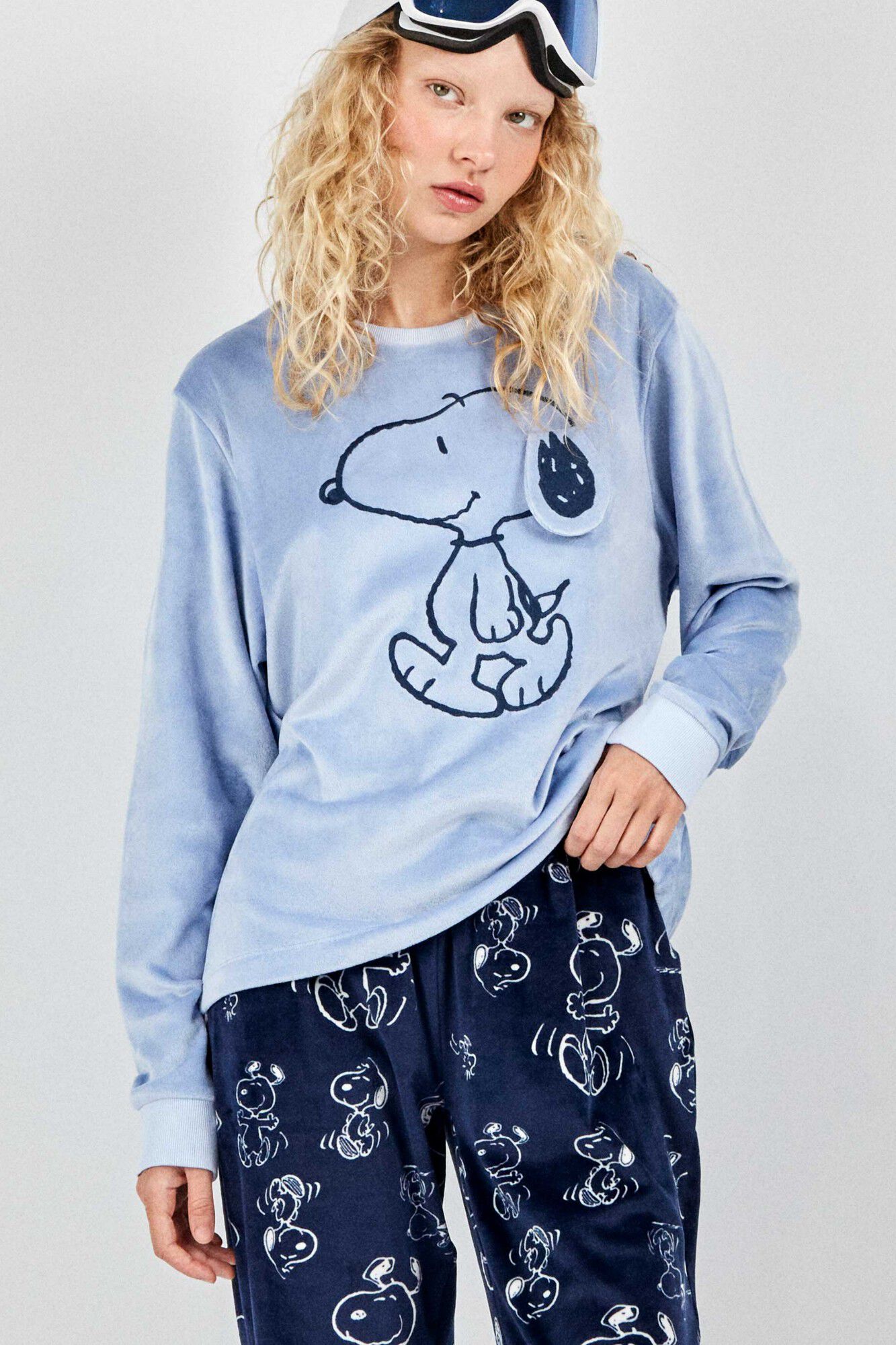 Gisela Pijama largo de Snoopy con pantal&oacute;n estampado a contraste