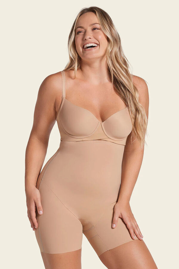 Leonisa Short media pierna tiro extra alto, levanta gl&uacute;teos beige