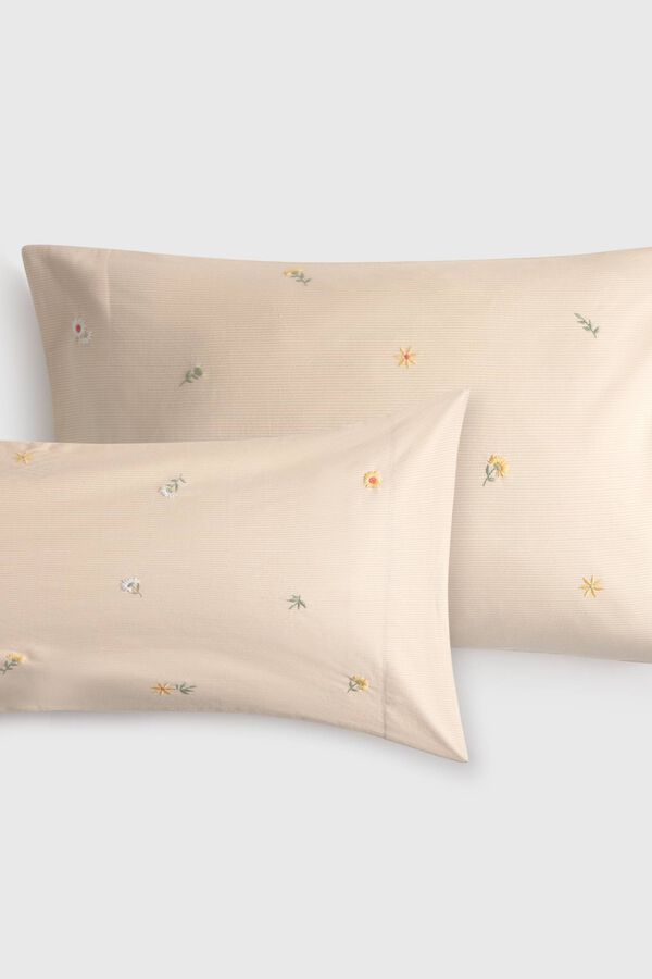 Textura Fronha com bordado cru